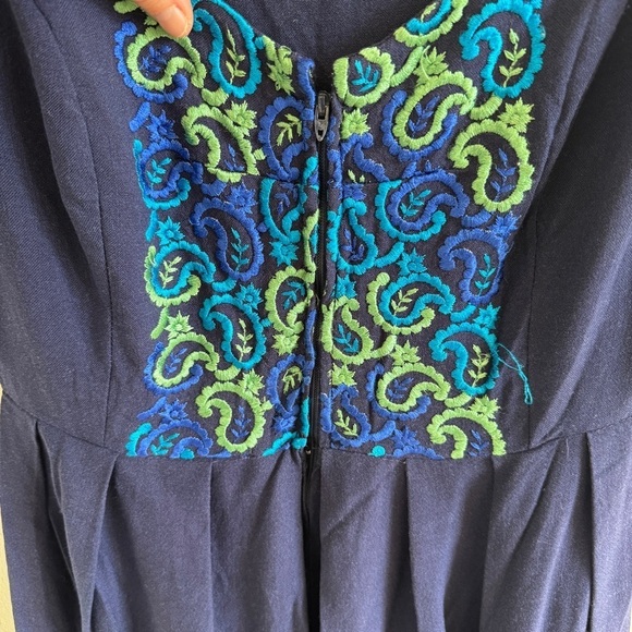Vintage Navy Blue and Green Embroidered Linen Dress - Picture 8 of 13